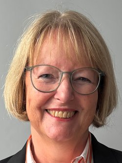 Dr. Hella Steineck-Kinder
